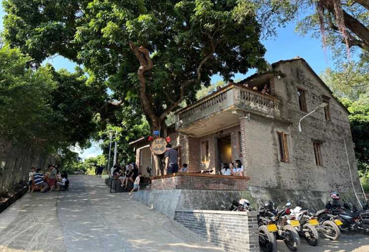 Village cafs brewing new getaways in rural China