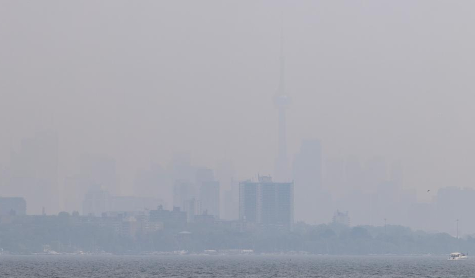 Wildfire smoke causes poor air quality in major Canadian cities