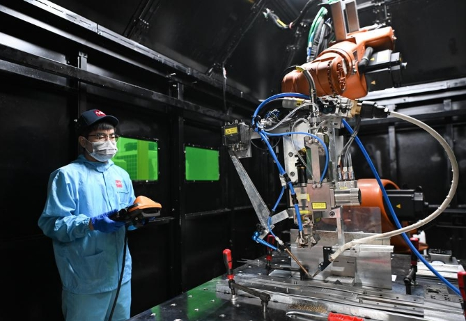 China's innovative solutions propel global shifts toward smarter, greener industries