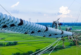 Anhui section of Gansu-Zhejiang ultra-high voltage power transmission project enters conductor stringing phase