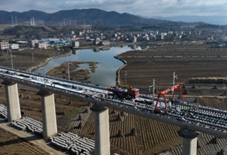 Chongqing-Kunming High-Speed Railway under construction