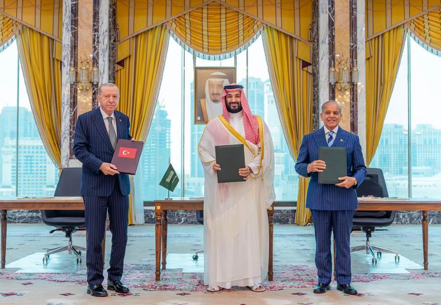 Saudi Arabia-Türkiye-Pakistan joint defense agreement reflects shifting Mideast security dynamics