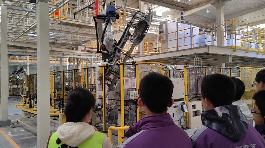 Industrial tourism redefines China