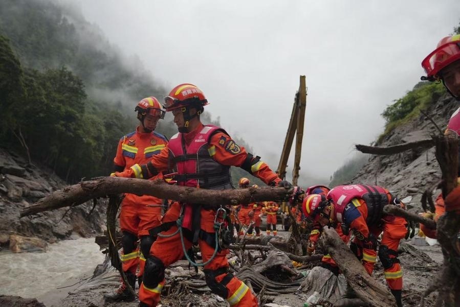 Rescuers still combing mudslide-stricken Gyirong Port for survivors