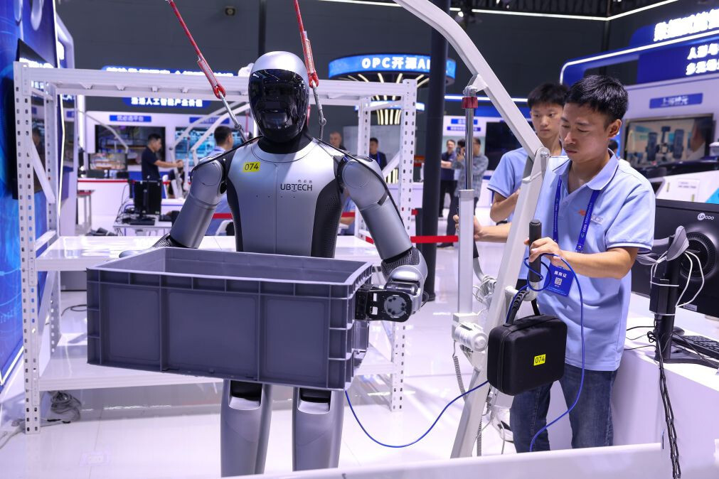 China International Digital Economy Expo 2026 opens in Shijiazhuang, N China