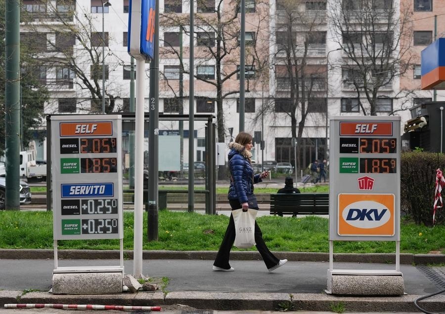 Europe braces for costly winter as gas buffer thins, energy shock persists