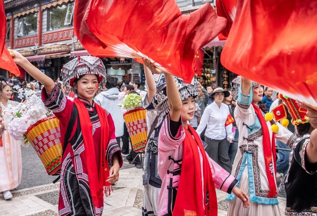 China's cultural, tourism market thriving during National Day holiday