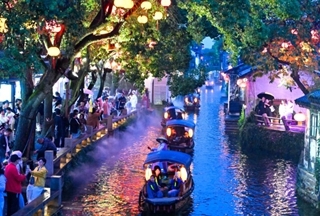 Night tours boost holiday consumption across China