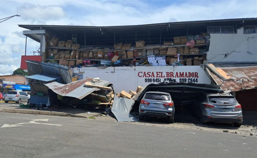 Powerful quake, aftershocks rattle Panama as authorities mobilize response