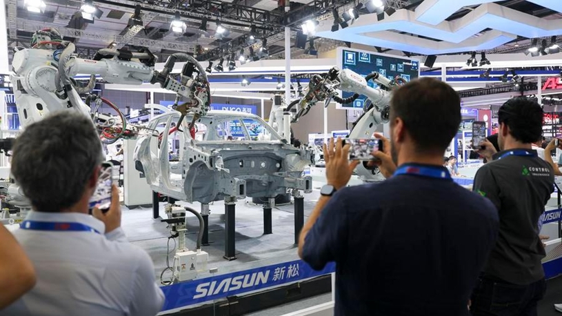 China mulls policies to accelerate smart manufacturing
