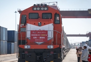 China-Europe freight train trips top 140,000 as land corridor gains ground
